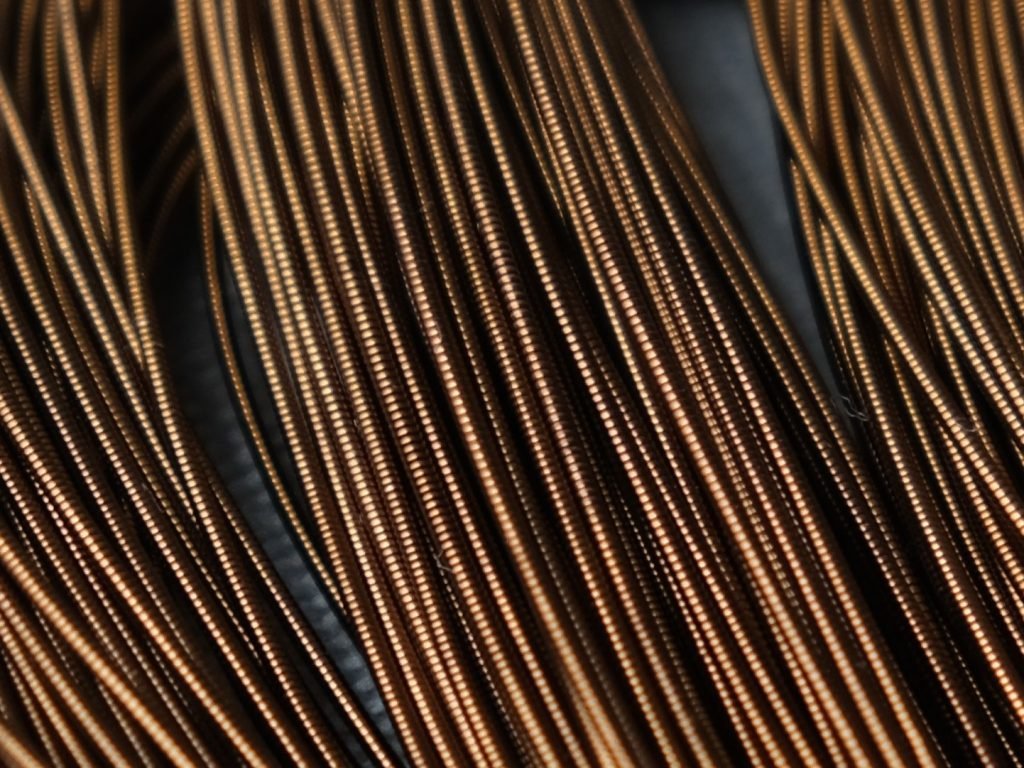 ruda kanitelė, brown french wire