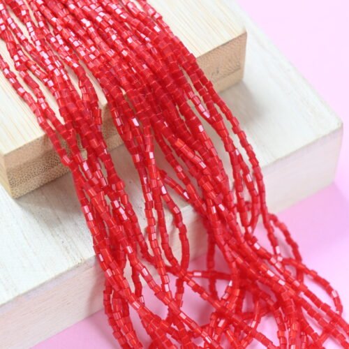 2 Cut Beads Satin Red 95081 (raudona)