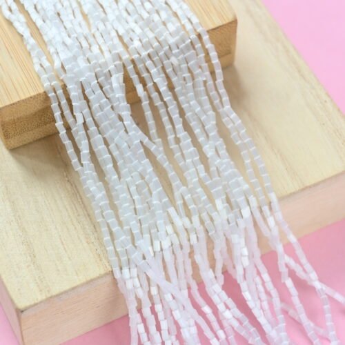 Bugle Beads 1'' Facetted Satin White 05051 (balta)