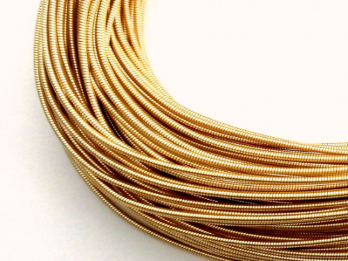 Kieta kanitelė 1mm 10g (auksas) 112
