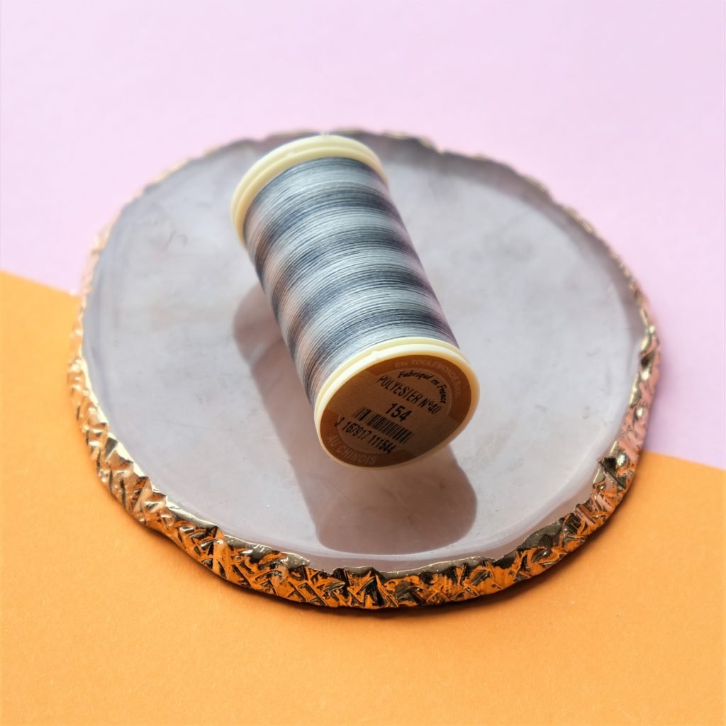 Fils a coudre embroidery threads C154