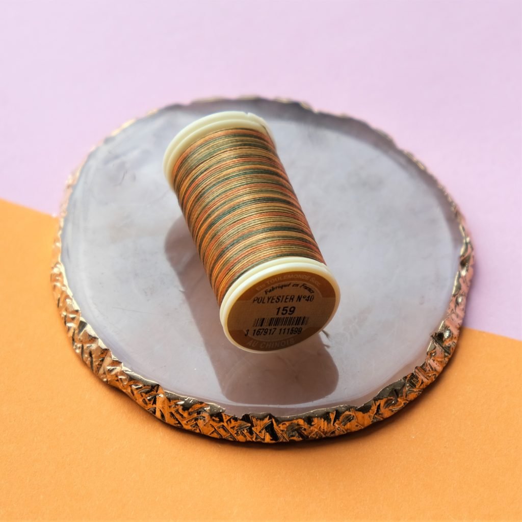 Embroidery threads Fils a coudre C159