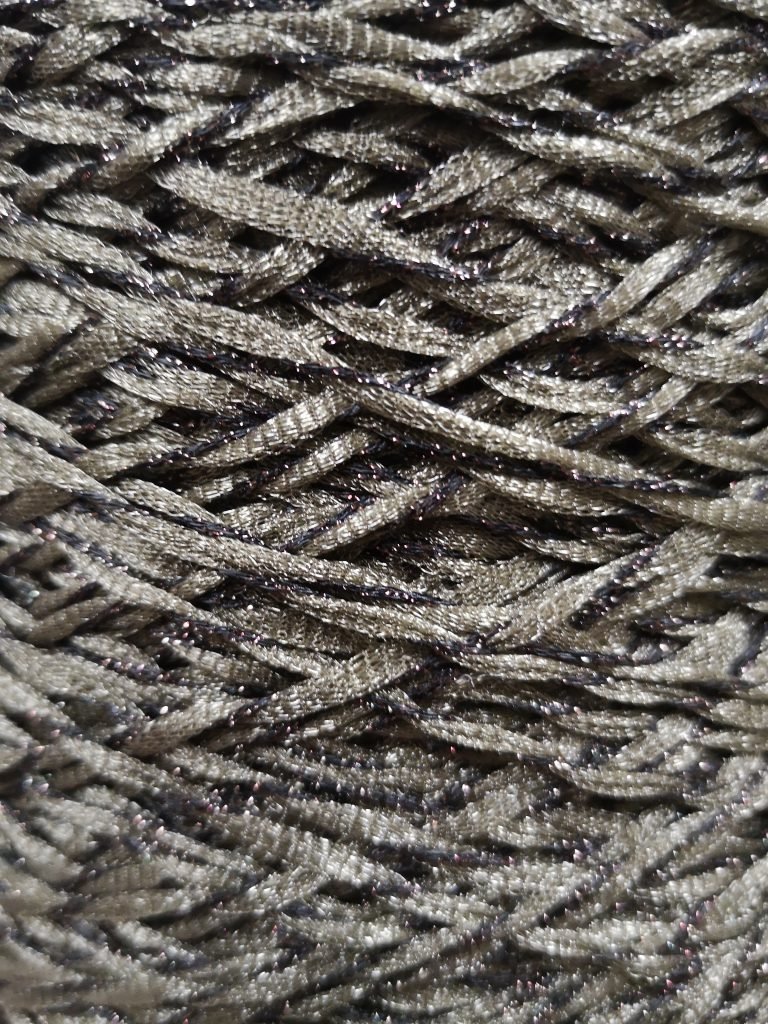 Dekoratyviniai siūlai Olive Twist thread