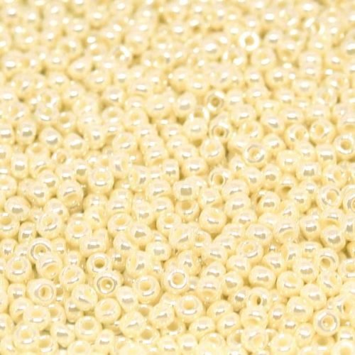 Biseris Seed Beads 11/0 0440