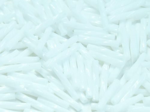 Biseris Miyuki Twist White Opaque (balta) 0402