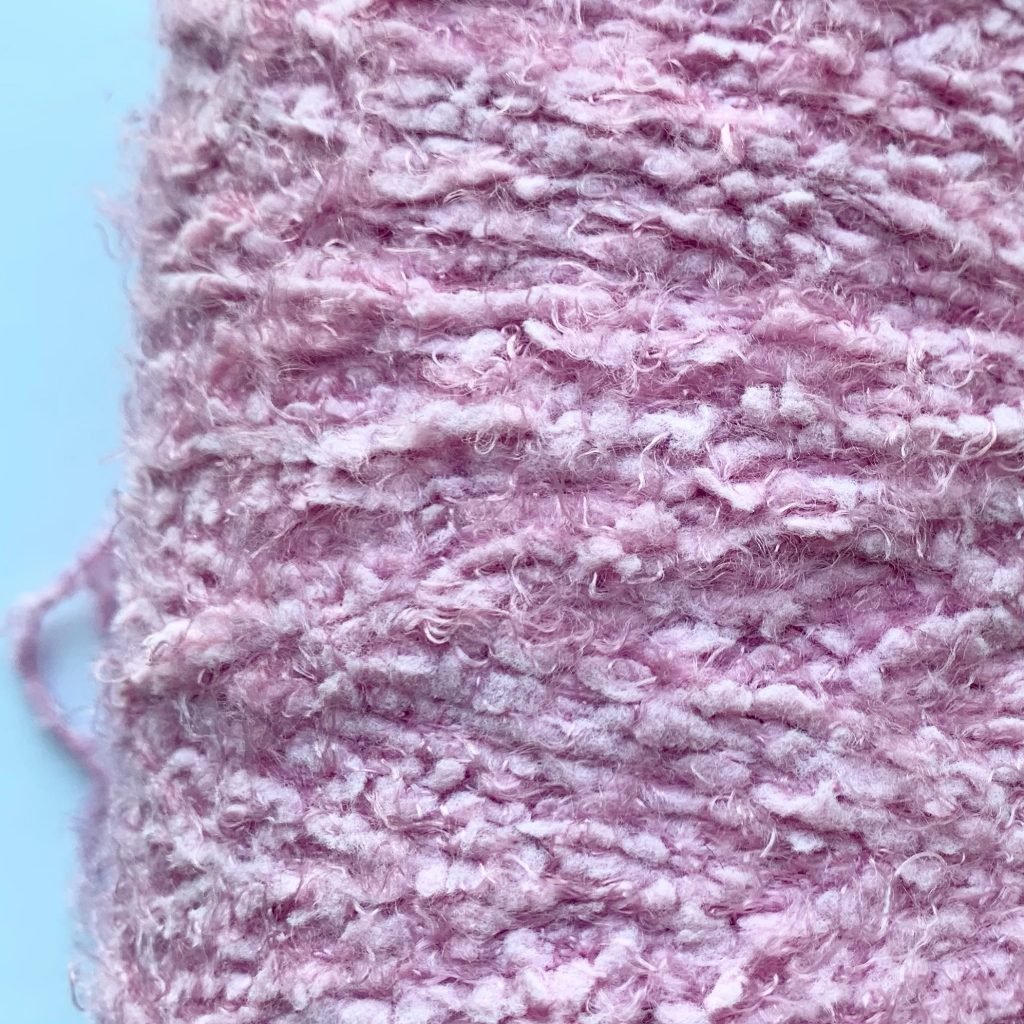 Dekoratyviai siūlai Baby pink fluffy thread