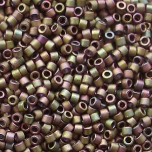 Biseris Delica 11/0 Matted Metallic Green/Pink DB0380