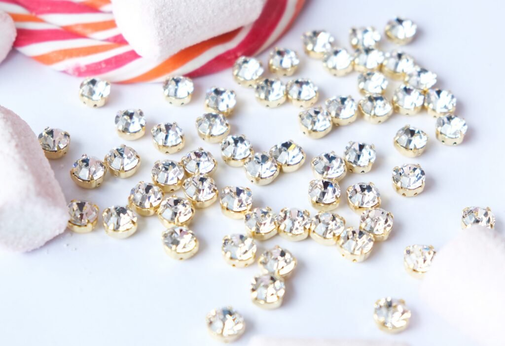 Preciosa Chaton MAXIMA SS39 (8.3mm) Crystal - padengta auksu (4 vnt) - balta