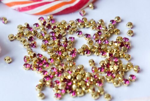 Preciosa Chaton MAXIMA SS20 (4.8mm) Fuchsia - padengta auksu (24 vnt) - rožinė