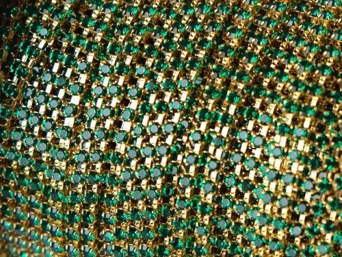 Preciosa Kristalų grandinėlė su Chaton MAXIMA SS8.5 (2.5mm) Emerald - padengta auksu (10cm) - žalia - Image 2