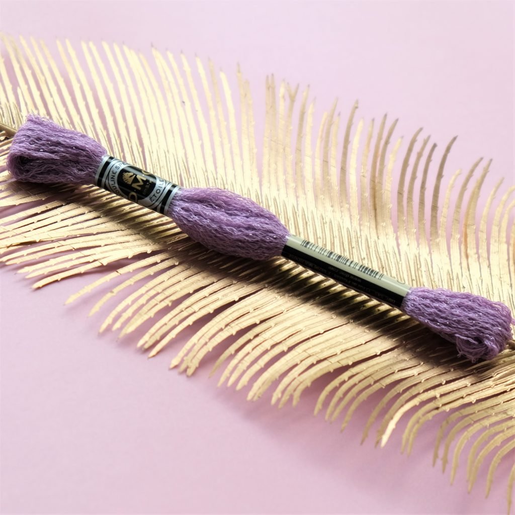 Mouliné Étoile siuvinėjimo siūlai (violetinė) C554