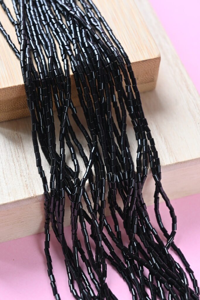 Round Bugle Beads 1'' Black 23980 (juoda)