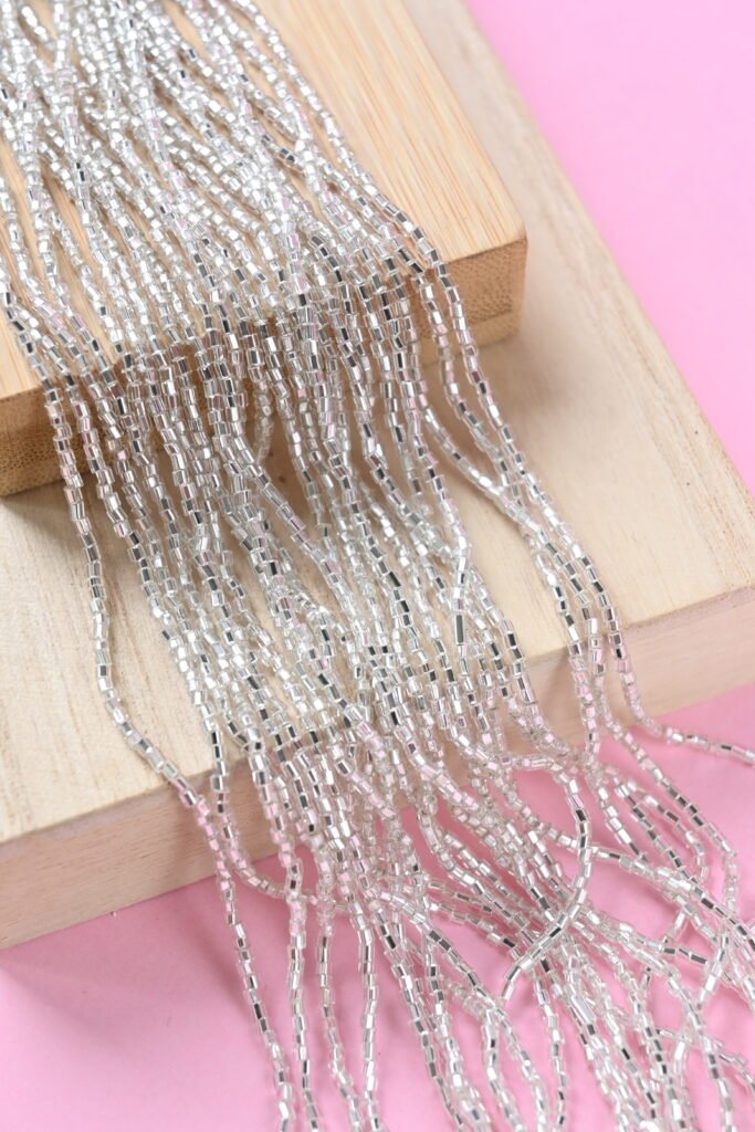 Bugle Beads 1/2'' Facetted Silver 78102 (sidabras)