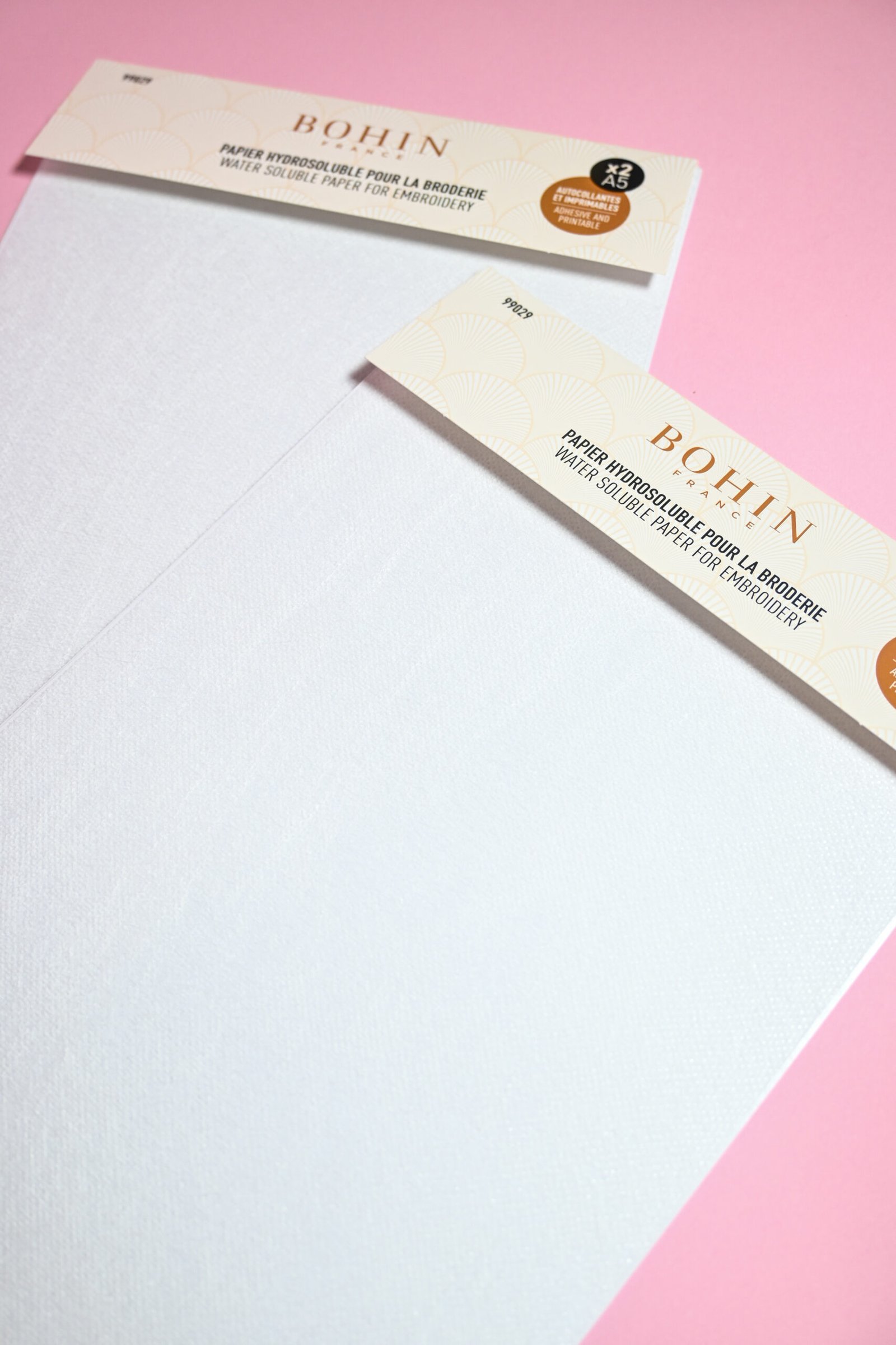 popierius siuvinėjimui tirpstantis vandenyje