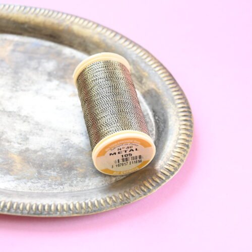 Siuvinėjimo siūlai Sajou Au Chinois Metallic N40 (auksinė) M105
